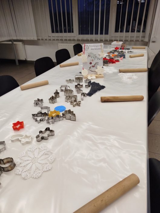 Porcelángyurmadísz készítés